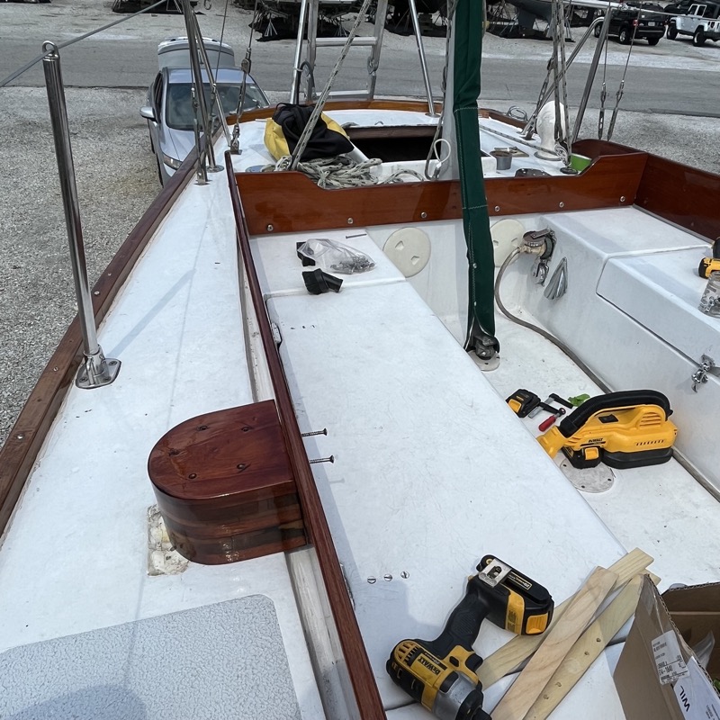 dry fitting the starboard coaming